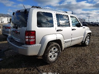 2008 Jeep Liberty, VIN 1J8GN58K58W103208. Фото 4 из 6 с аукциона IAAI. Каталог авто из США OpenDataCar.