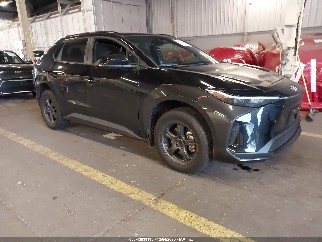 2024 Toyota BZ4X, VIN JTMABACA5RA072750. Zdjęcie 1 z 6 z aukcji IAAI. Katalog aut z USA OpenDataCar.