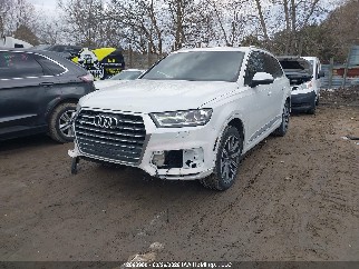 2017 Audi Q7, VIN WA1LAAF76HD014505. Фото 2 из 6 с аукциона IAAI. Каталог авто из США OpenDataCar.