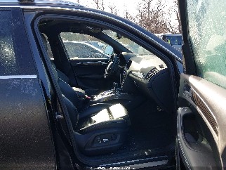 2014 Audi SQ5, VIN WA1CGAFPXEA065064. Фото 5 из 6 с аукциона IAAI. Каталог авто из США OpenDataCar.