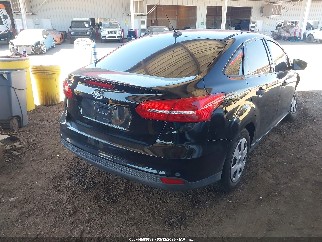 2017 Ford Focus, VIN 1FADP3E20HL245633. Фото 4 з 6 з аукціону IAAI. Каталог авто зі США OpenDataCar.