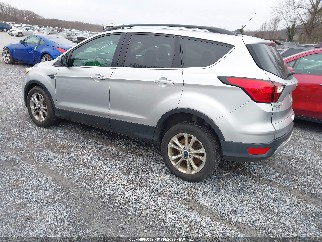 2019 Ford Escape, VIN 1FMCU9HD5KUB25709. Фото 3 з 6 з аукціону IAAI. Каталог авто зі США OpenDataCar.