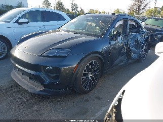 2024 Porsche Macan, VIN WP1AA2XAXRL000512. Фото 2 з 6 з аукціону IAAI. Каталог авто зі США OpenDataCar.