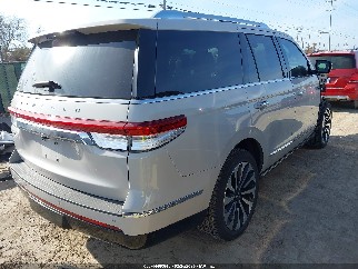 2022 Lincoln Navigator, VIN 5LMJJ2LT6NEL05024. Фото 4 з 6 з аукціону IAAI. Каталог авто зі США OpenDataCar.