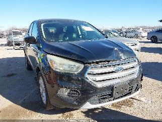 2017 Ford Escape, VIN 1FMCU0GD7HUC24778. Фото 1 з 6 з аукціону IAAI. Каталог авто зі США OpenDataCar.