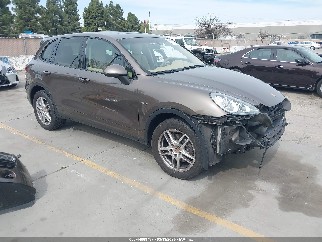 2014 Porsche Cayenne, VIN WP1AF2A23ELA32234. Фото 1 з 6 з аукціону IAAI. Каталог авто зі США OpenDataCar.