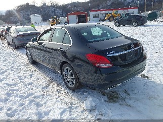 2017 Mercedes-benz C-Class, VIN 55SWF4KB6HU206711. Фото 3 з 6 з аукціону IAAI. Каталог авто зі США OpenDataCar.