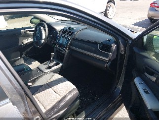 2013 Toyota Camry, VIN 4T1BF1FK0DU688761. Zdjęcie 5 z 6 z aukcji IAAI. Katalog aut z USA OpenDataCar.