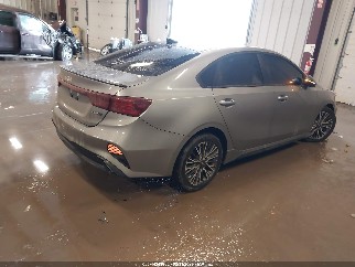 2023 Kia Forte, VIN 3KPF54AD1PE654253. Фото 4 з 6 з аукціону IAAI. Каталог авто зі США OpenDataCar.