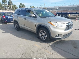 2014 Toyota Highlander, VIN 5TDJKRFH9ES012801. Фото 1 из 6 с аукциона IAAI. Каталог авто из США OpenDataCar.