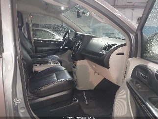 2014 Chrysler Town & Country, VIN 2C4RC1BGXER417931. Фото 5 з 6 з аукціону IAAI. Каталог авто зі США OpenDataCar.
