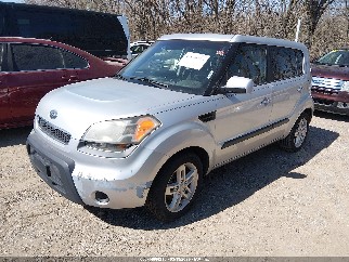 2011 Kia Soul, VIN KNDJT2A25B7723439. Фото 2 из 6 с аукциона IAAI. Каталог авто из США OpenDataCar.