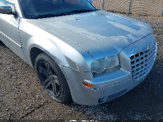 2010 Chrysler 300, VIN 2C3CA5CV8AH218073. Фото 6 з 6 з аукціону IAAI. Каталог авто зі США OpenDataCar.