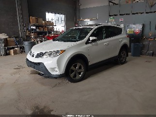2015 Toyota RAV4, VIN JTMRFREVXFD125099. Фото 2 з 6 з аукціону IAAI. Каталог авто зі США OpenDataCar.