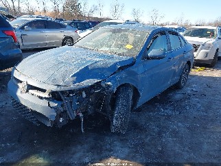 2025 Volkswagen Jetta, VIN 3VW5X7BU8SM095785. Фото 2 з 6 з аукціону IAAI. Каталог авто зі США OpenDataCar.
