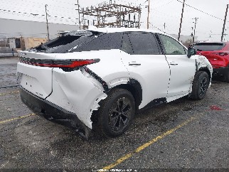 2026 Lexus RZ, VIN JTJBDADB0TA002843. Фото 4 из 6 с аукциона IAAI. Каталог авто из США OpenDataCar.