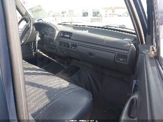 1993 Ford F-150 Lightning, VIN 1FTDF15Y2PLA54767. Zdjęcie 5 z 6 z aukcji IAAI. Katalog aut z USA OpenDataCar.