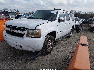 2008 Chevrolet Suburban 2500, VIN 3GNGK26K28G163891. Фото 2 из 6 с аукциона IAAI. Каталог авто из США OpenDataCar.