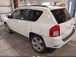 2012 Jeep Compass, VIN 1C4NJDCB0CD659328. Фото 3 из 6 с аукциона IAAI. Каталог авто из США OpenDataCar.