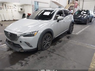 2018 Mazda CX-3, VIN JM1DKFD72J0313185. Фото 2 из 6 с аукциона IAAI. Каталог авто из США OpenDataCar.