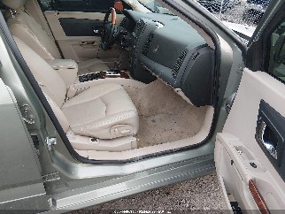 2004 Cadillac SRX, VIN 1GYEE637340143575. Фото 5 з 6 з аукціону IAAI. Каталог авто зі США OpenDataCar.