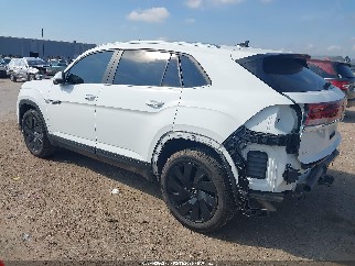 2024 Volkswagen Atlas Cross Sport, VIN 1V2JE2CA6RC212868. Фото 3 з 6 з аукціону IAAI. Каталог авто зі США OpenDataCar.
