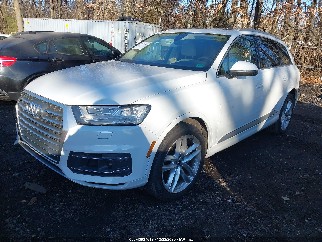 2018 Audi Q7, VIN WA1VAAF74JD054631. Фото 2 з 6 з аукціону IAAI. Каталог авто зі США OpenDataCar.
