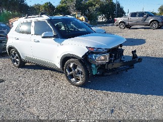 2024 Hyundai Venue, VIN KMHRC8A39RU341064. Zdjęcie 1 z 6 z aukcji IAAI. Katalog aut z USA OpenDataCar.