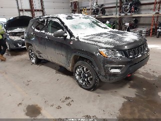 2019 Jeep Compass, VIN 3C4NJDDBXKT739534. Фото 1 з 6 з аукціону IAAI. Каталог авто зі США OpenDataCar.