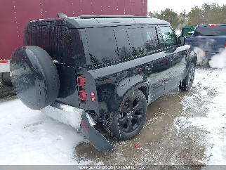 2025 Land rover Defender, VIN SALEJ7EX3S2480567. Фото 4 з 6 з аукціону IAAI. Каталог авто зі США OpenDataCar.