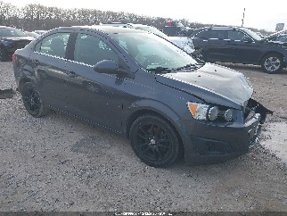 2013 Chevrolet Sonic, VIN 1G1JC5SH6D4243881. Zdjęcie 1 z 6 z aukcji IAAI. Katalog aut z USA OpenDataCar.
