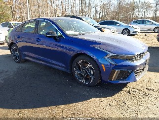 2026 Kia K5, VIN KNAG64J70T5411077. Фото 1 из 6 с аукциона IAAI. Каталог авто из США OpenDataCar.