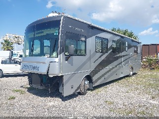 2006 Freightliner Chassis, VIN 4UZACJDC26CW15643. Фото 2 из 6 с аукциона IAAI. Каталог авто из США OpenDataCar.