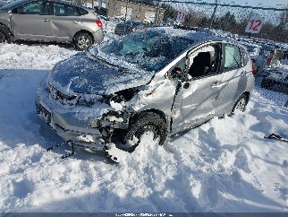 2019 Honda Fit, VIN 3HGGK5H44KM733201. Фото 2 из 6 с аукциона IAAI. Каталог авто из США OpenDataCar.