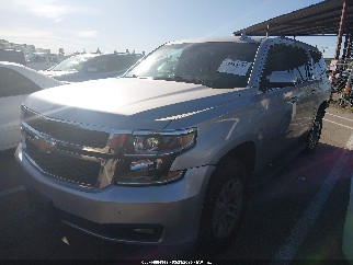 2019 Chevrolet Suburban, VIN 1GNSCHKC5KR257537. Фото 2 з 6 з аукціону IAAI. Каталог авто зі США OpenDataCar.