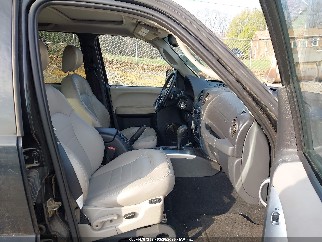 2004 Jeep Liberty, VIN 1J4GL58K24W112675. Фото 5 из 6 с аукциона IAAI. Каталог авто из США OpenDataCar.