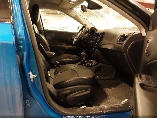 2019 Jeep Compass, VIN 3C4NJDBB6KT598531. Фото 5 з 6 з аукціону IAAI. Каталог авто зі США OpenDataCar.