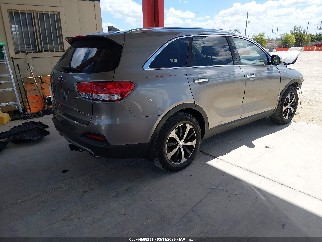 2017 Kia Sorento, VIN 5XYPH4A58HG316681. Фото 4 з 6 з аукціону IAAI. Каталог авто зі США OpenDataCar.