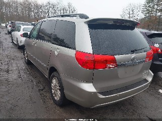 2008 Toyota Sienna, VIN 5TDBK22C38S022038. Фото 3 з 6 з аукціону IAAI. Каталог авто зі США OpenDataCar.