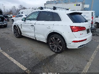 2018 Audi SQ5, VIN WA1C4AFYXJ2210531. Фото 3 з 6 з аукціону IAAI. Каталог авто зі США OpenDataCar.