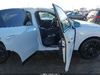 2022 Porsche Cayenne, VIN WP1BB2AY2NDA52117. Фото 5 з 6 з аукціону IAAI. Каталог авто зі США OpenDataCar.