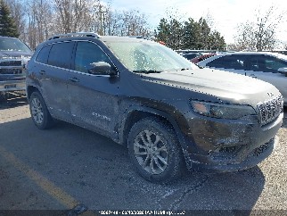 2019 Jeep Cherokee, VIN 1C4PJMCB8KD152345. Фото 1 из 6 с аукциона IAAI. Каталог авто из США OpenDataCar.