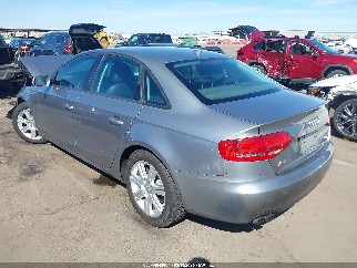 2010 Audi A4, VIN WAUBFAFL4AN038654. Zdjęcie 3 z 6 z aukcji IAAI. Katalog aut z USA OpenDataCar.