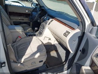 2009 Ford Flex, VIN 2FMEK62C49BB08705. Фото 5 з 6 з аукціону IAAI. Каталог авто зі США OpenDataCar.