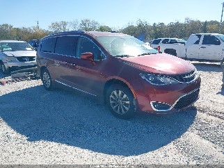2018 Chrysler Pacifica, VIN 2C4RC1BG1JR211021. Фото 1 з 6 з аукціону IAAI. Каталог авто зі США OpenDataCar.