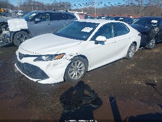 2019 Toyota Camry, VIN 4T1B11HK2KU198539. Фото 2 з 6 з аукціону IAAI. Каталог авто зі США OpenDataCar.