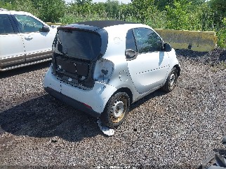 2017 Smart Fortwo, VIN WMEFJ5DA3HK169258. Фото 4 з 6 з аукціону IAAI. Каталог авто зі США OpenDataCar.