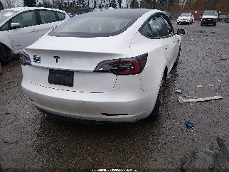 2021 Tesla Model 3, VIN 5YJ3E1EA2MF100467. Zdjęcie 4 z 6 z aukcji IAAI. Katalog aut z USA OpenDataCar.