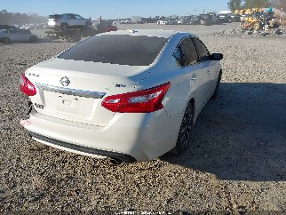 2017 Nissan Altima, VIN 1N4AL3AP1HC197981. Фото 4 из 6 с аукциона IAAI. Каталог авто из США OpenDataCar.