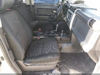 2007 Toyota FJ Cruiser, VIN JTEBU11F270075956. Фото 5 из 6 с аукциона IAAI. Каталог авто из США OpenDataCar.